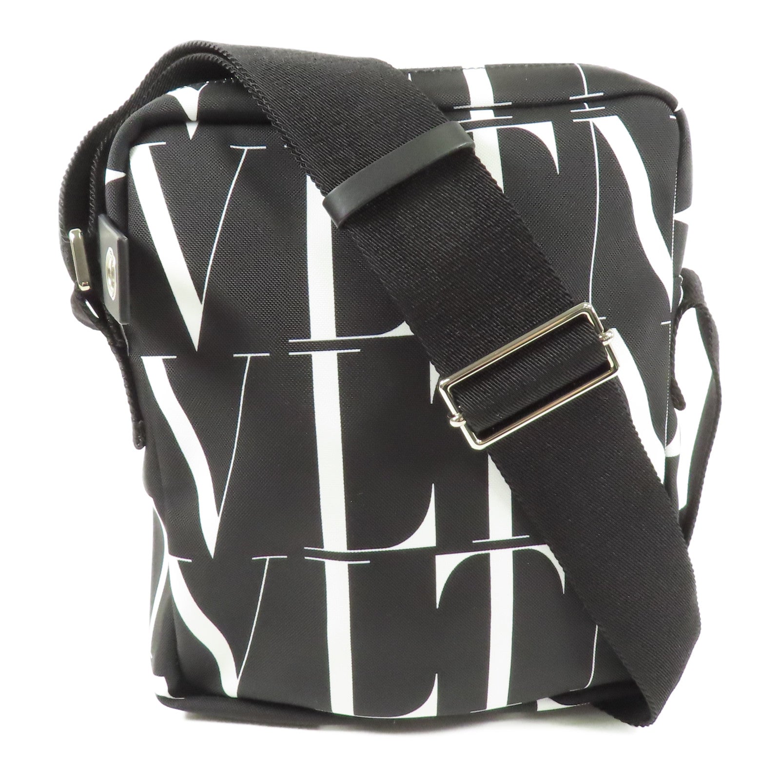 Valentino 帆布Cross Body銀扣肩背袋