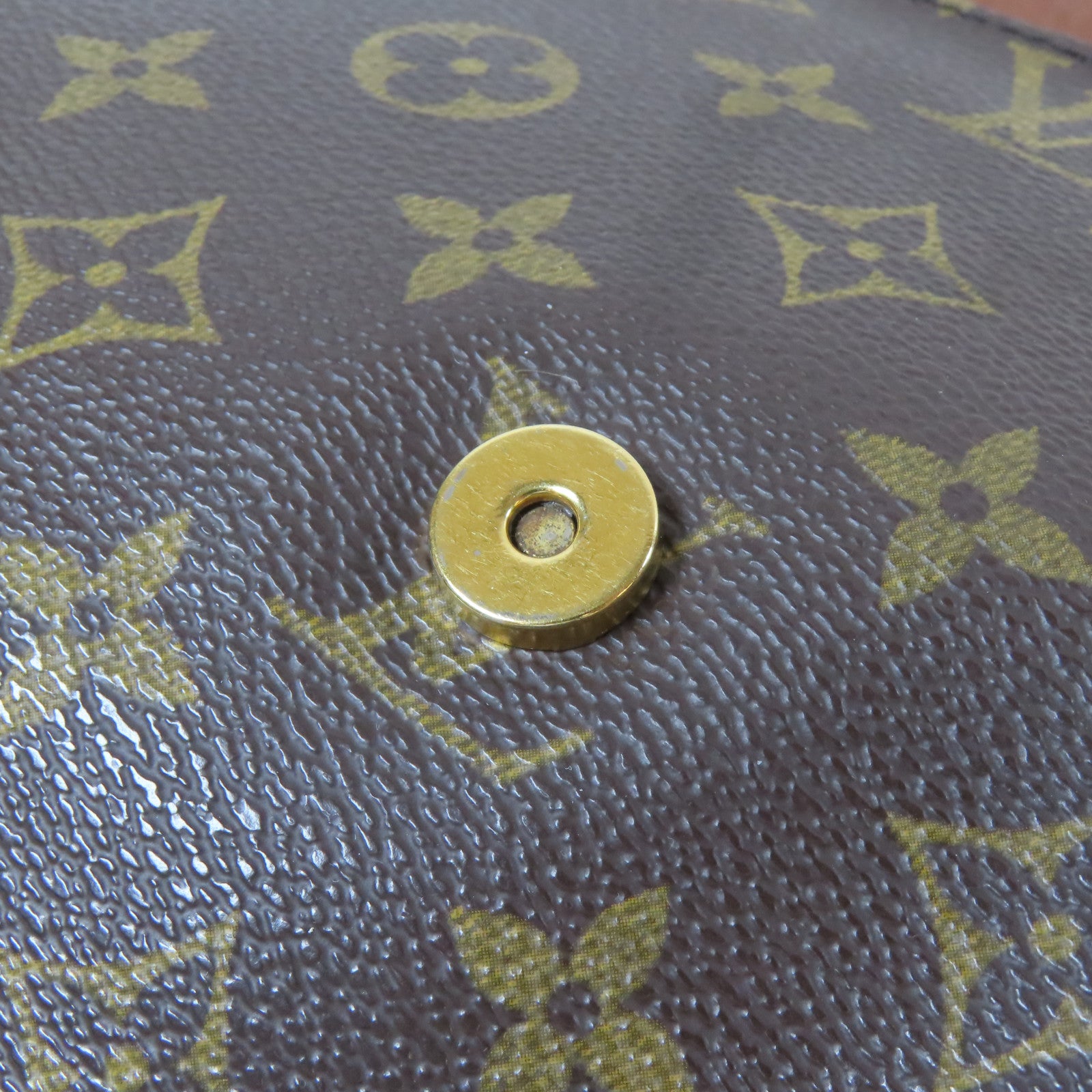 LOUIS VUITTON Monogram Musette Tango金扣肩背袋啡色