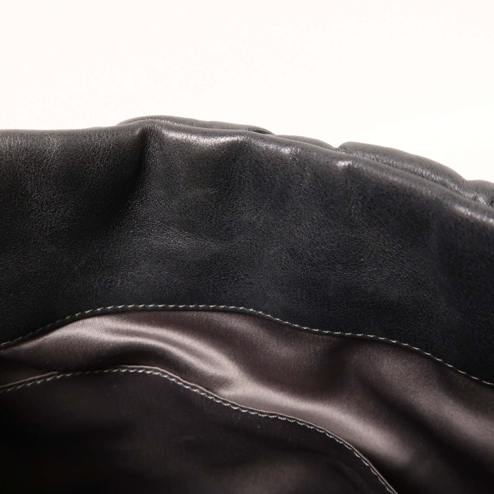 CHANEL 羊皮皮革Shoulder Bag銀扣肩背袋