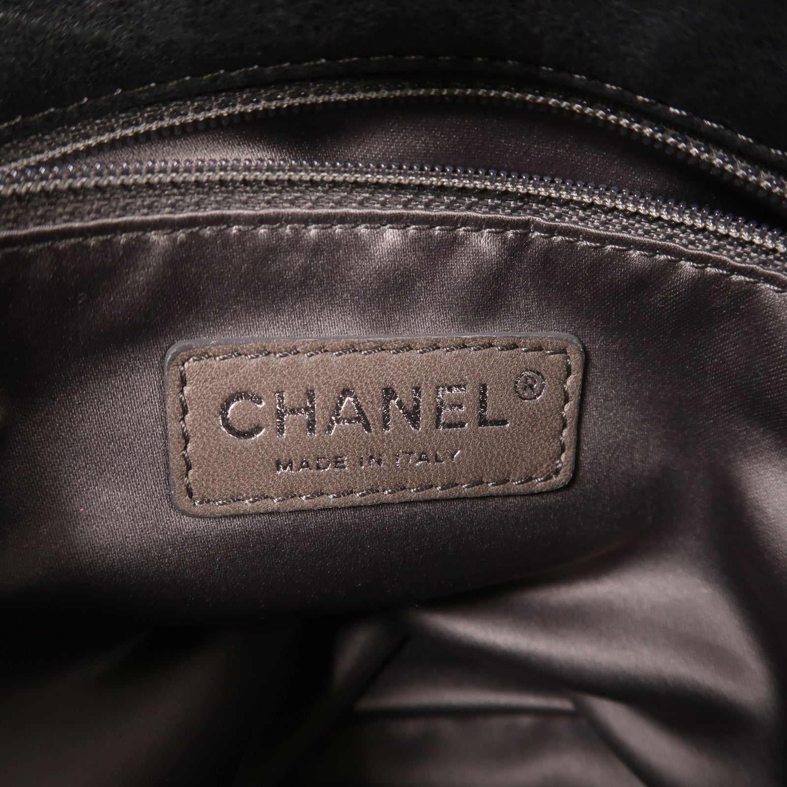 CHANEL 羊皮皮革Shoulder Bag銀扣肩背袋
