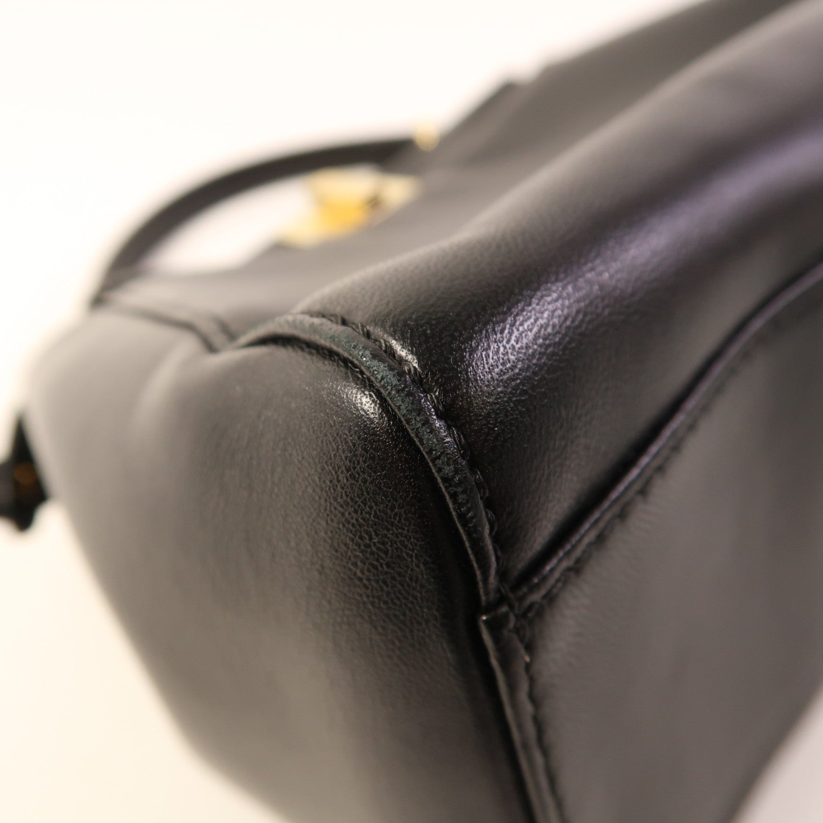 FENDI 羊皮皮革Mini Peekaboo金扣手挽肩背兩用袋