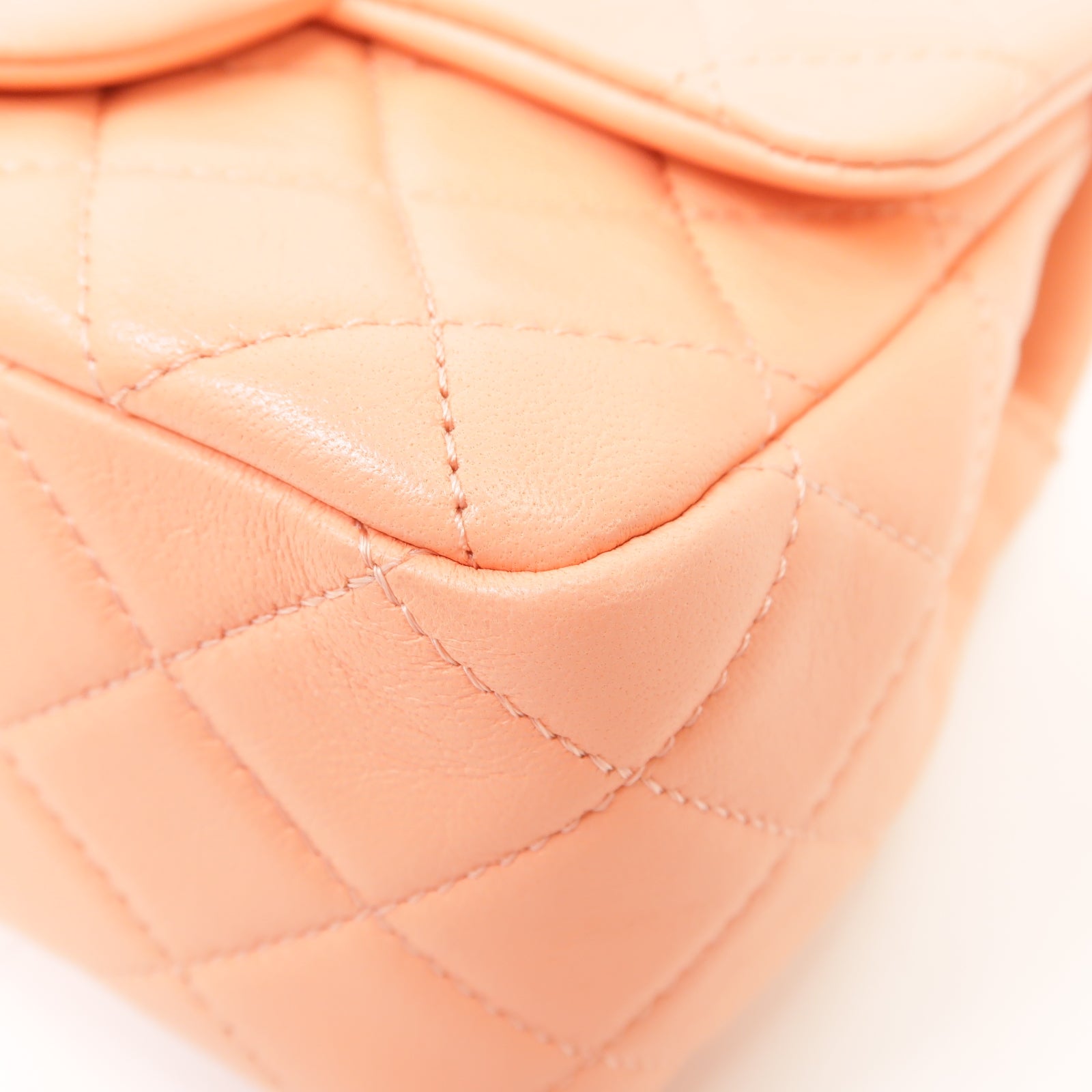 CHANEL 菱格羊皮皮革Classic Flap Mini 17cm Chain Shoulder Bag金扣鏈帶肩背袋深藍色
