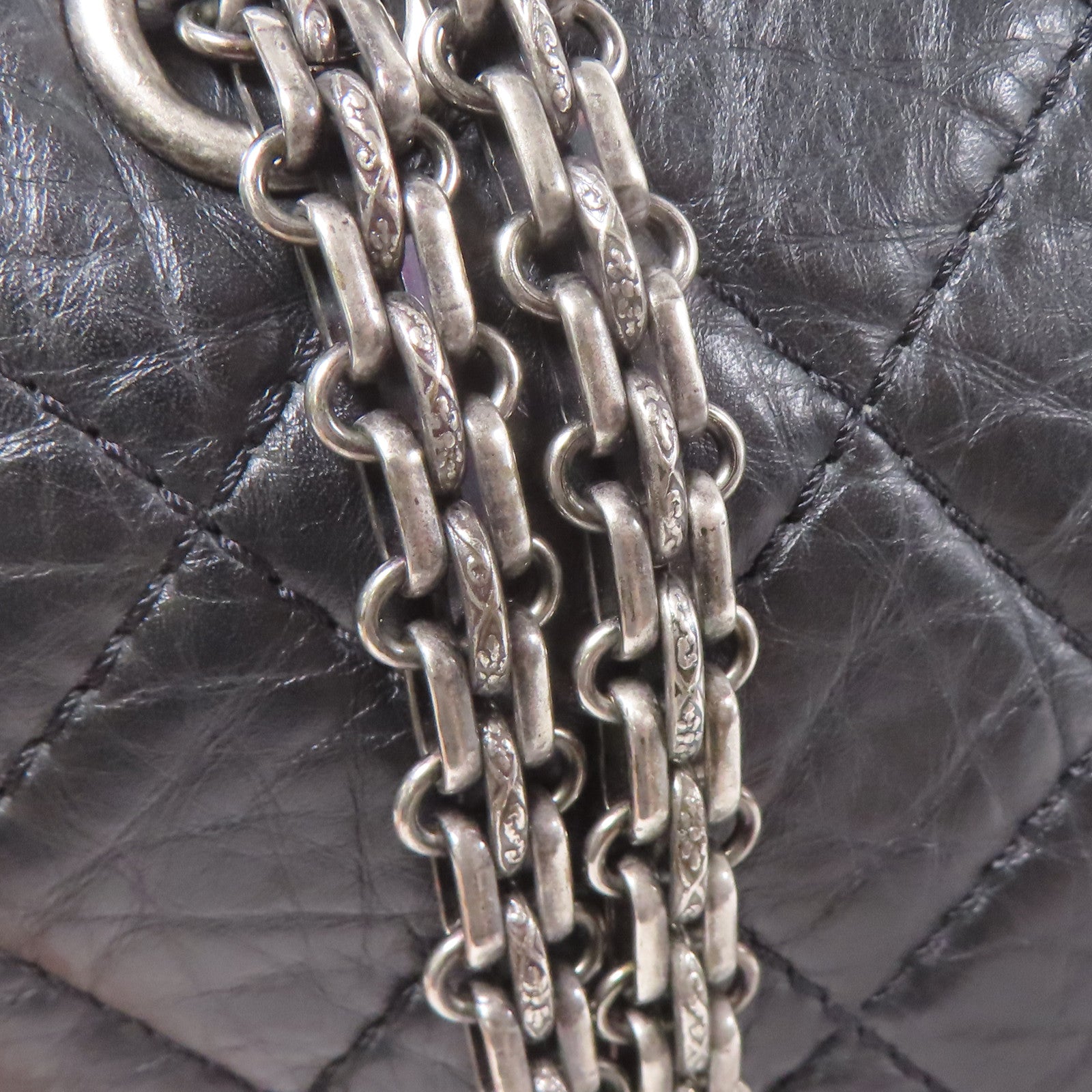 CHANEL 牛皮皮革2.55銀扣鏈帶肩背袋