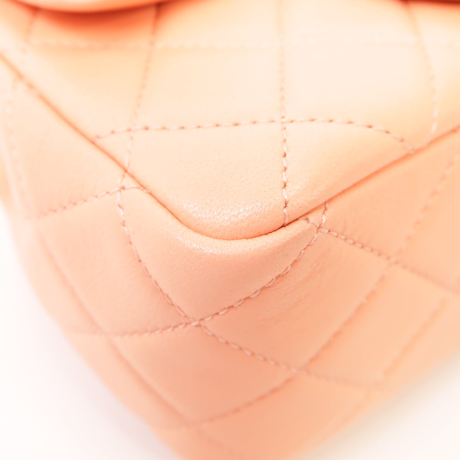 CHANEL 菱格羊皮皮革Classic Flap Mini 17cm Chain Shoulder Bag金扣鏈帶肩背袋深藍色