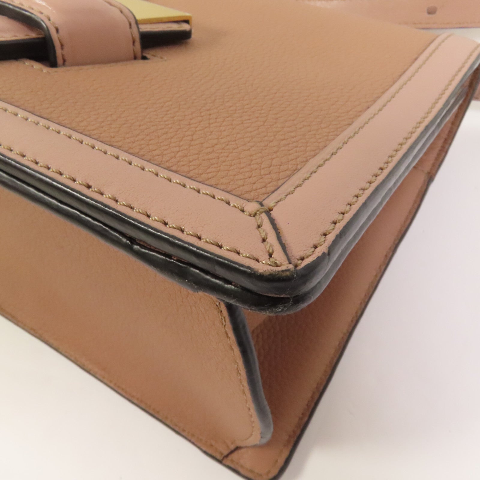 LOEWE 牛皮皮革Barcelona肩背袋