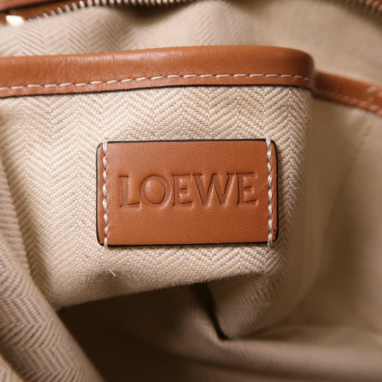 LOEWE Raffia Paulas lbiza銀扣肩背袋