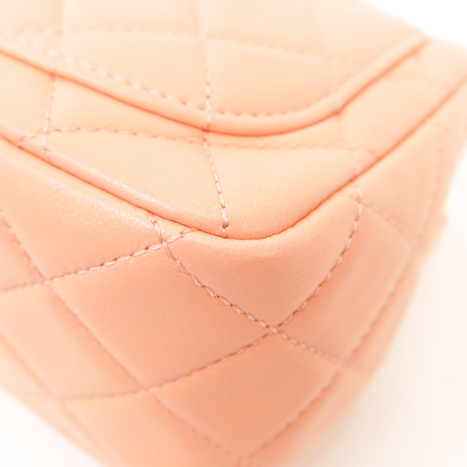 CHANEL 菱格羊皮皮革Classic Flap Mini 17cm Chain Shoulder Bag金扣鏈帶肩背袋深藍色