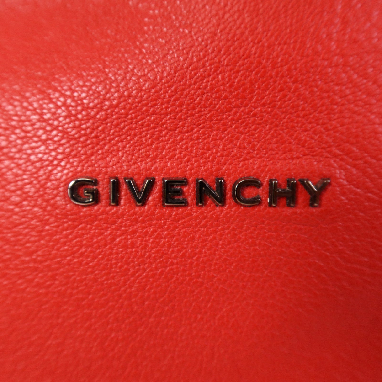 GIVENCHY 【激減優惠】牛皮皮革Pandora Mini銀扣肩背袋