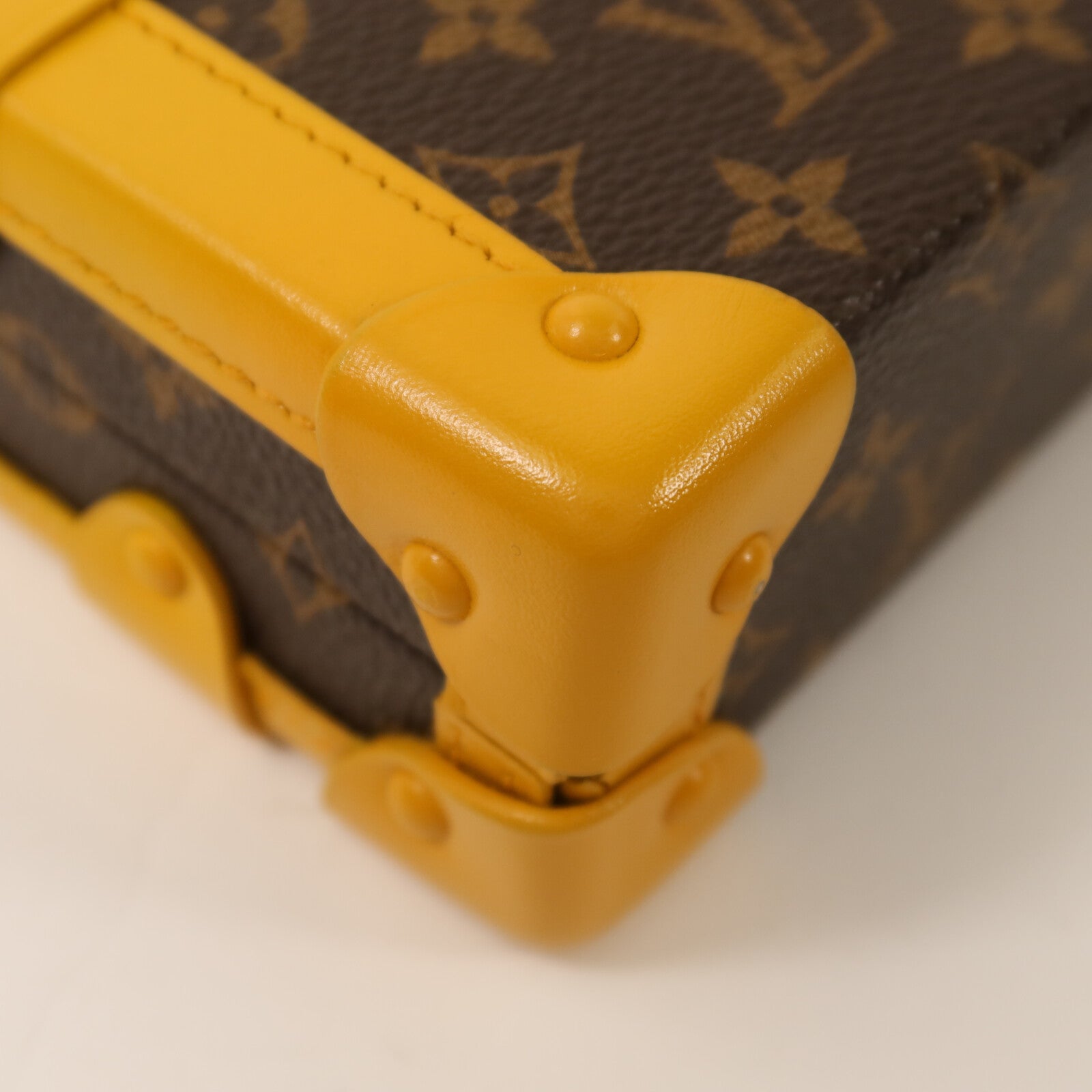 LOUIS VUITTON Monogram Petite Malle金扣肩背袋
