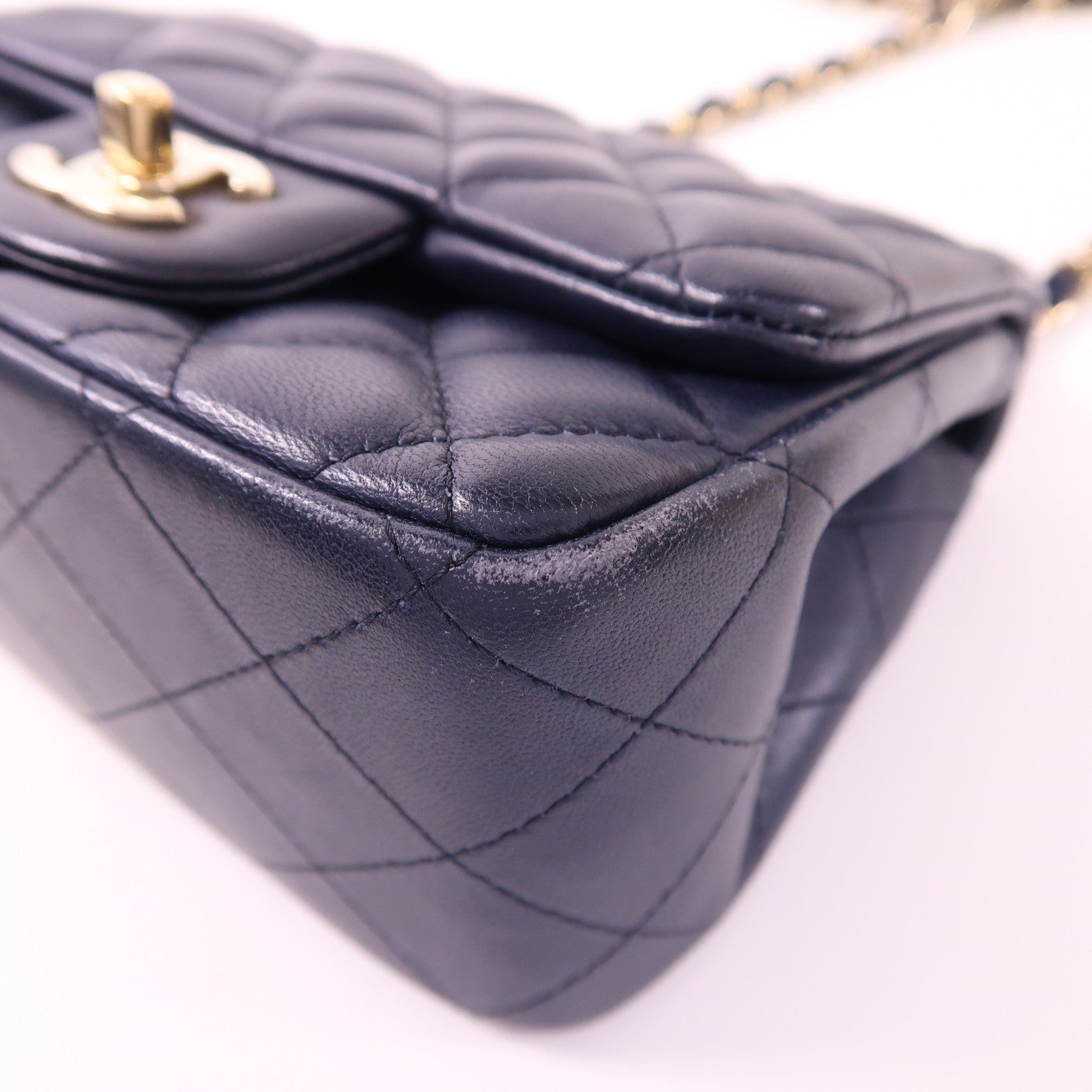 CHANEL 羊皮皮革Mini Classic 17金扣鏈帶肩背袋