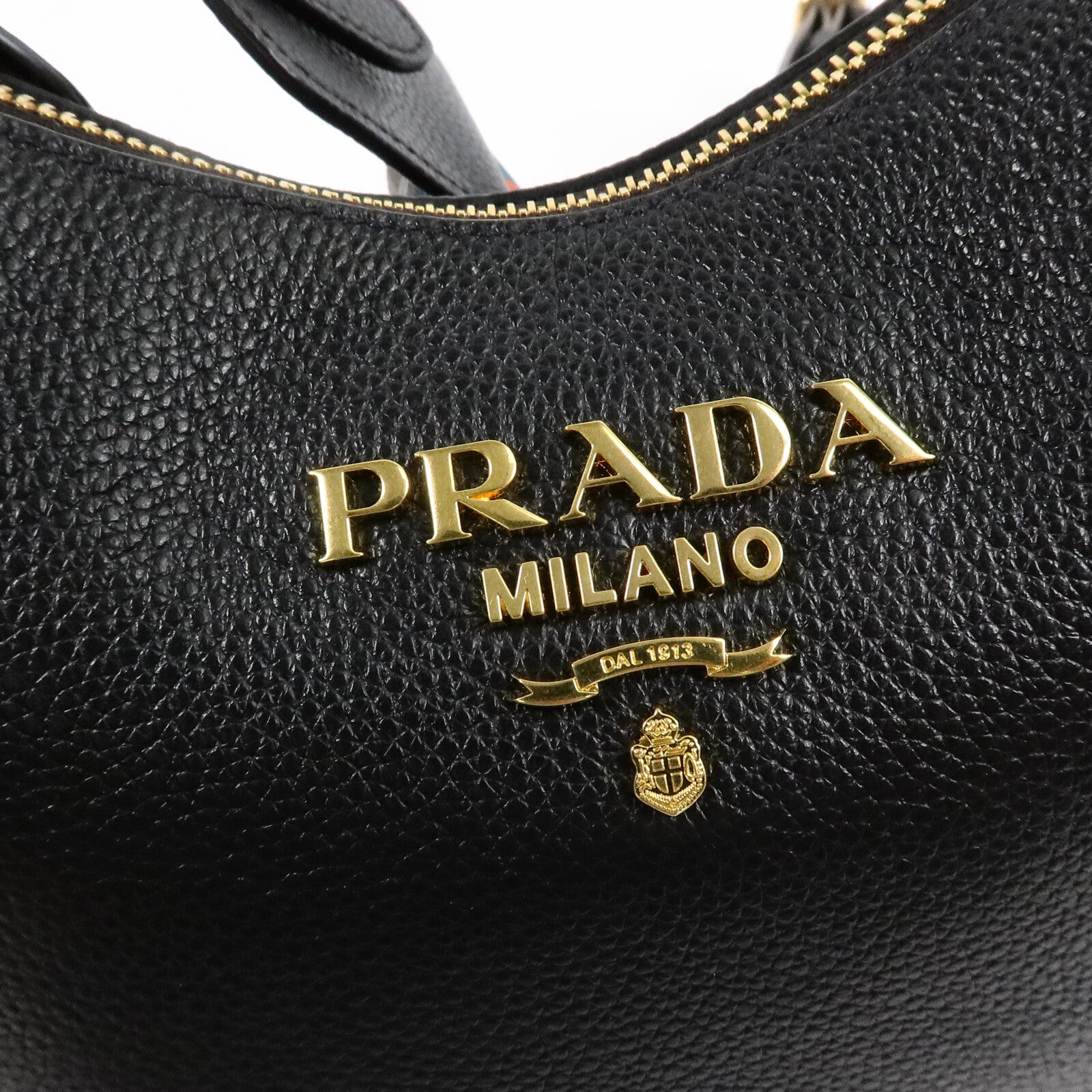 PRADA 牛皮皮革Vitello Phenix肩背袋