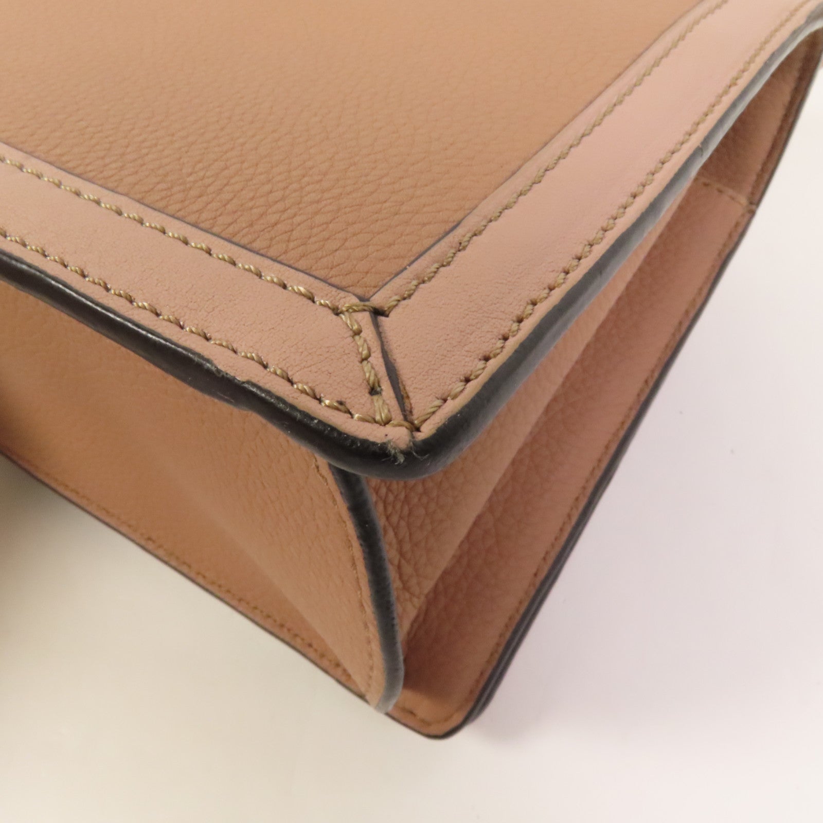 LOEWE 牛皮皮革Barcelona肩背袋
