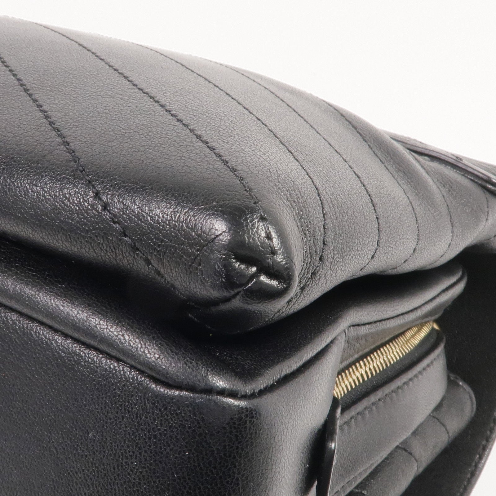 CHANEL 皮革Chain Shoulder金扣鏈帶肩背袋