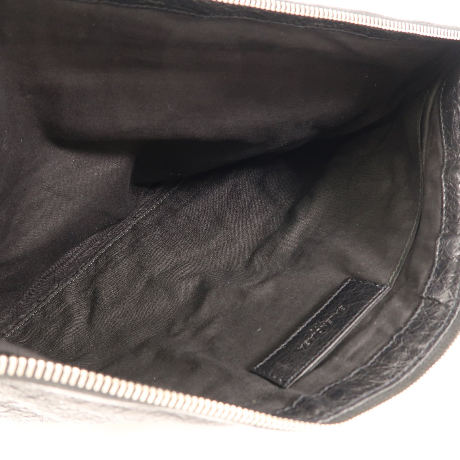BALENCIAGA 牛皮皮革Pouch銀扣手拿包
