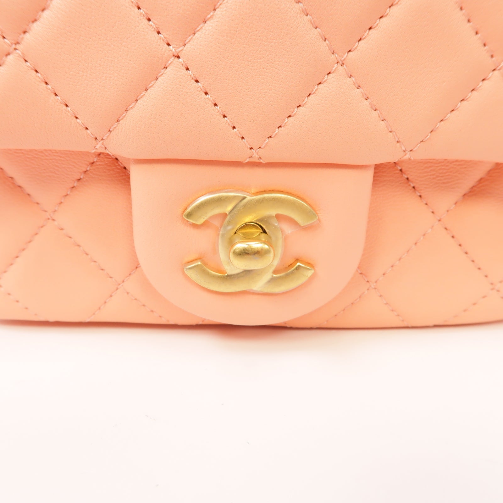 CHANEL 菱格羊皮皮革Classic Flap Mini 17cm Chain Shoulder Bag金扣鏈帶肩背袋深藍色