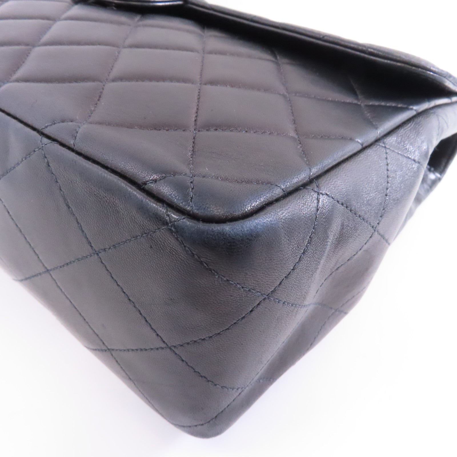 CHANEL 菱格牛皮皮革Classic Bag銀扣鏈帶肩背袋黑色
