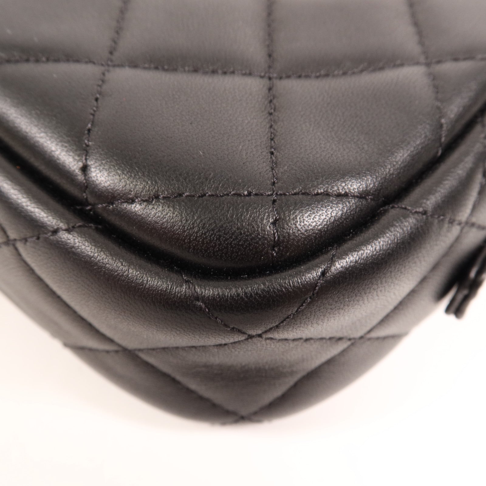 CHANEL 羊皮皮革Chain Shoulder金扣鏈帶肩背袋