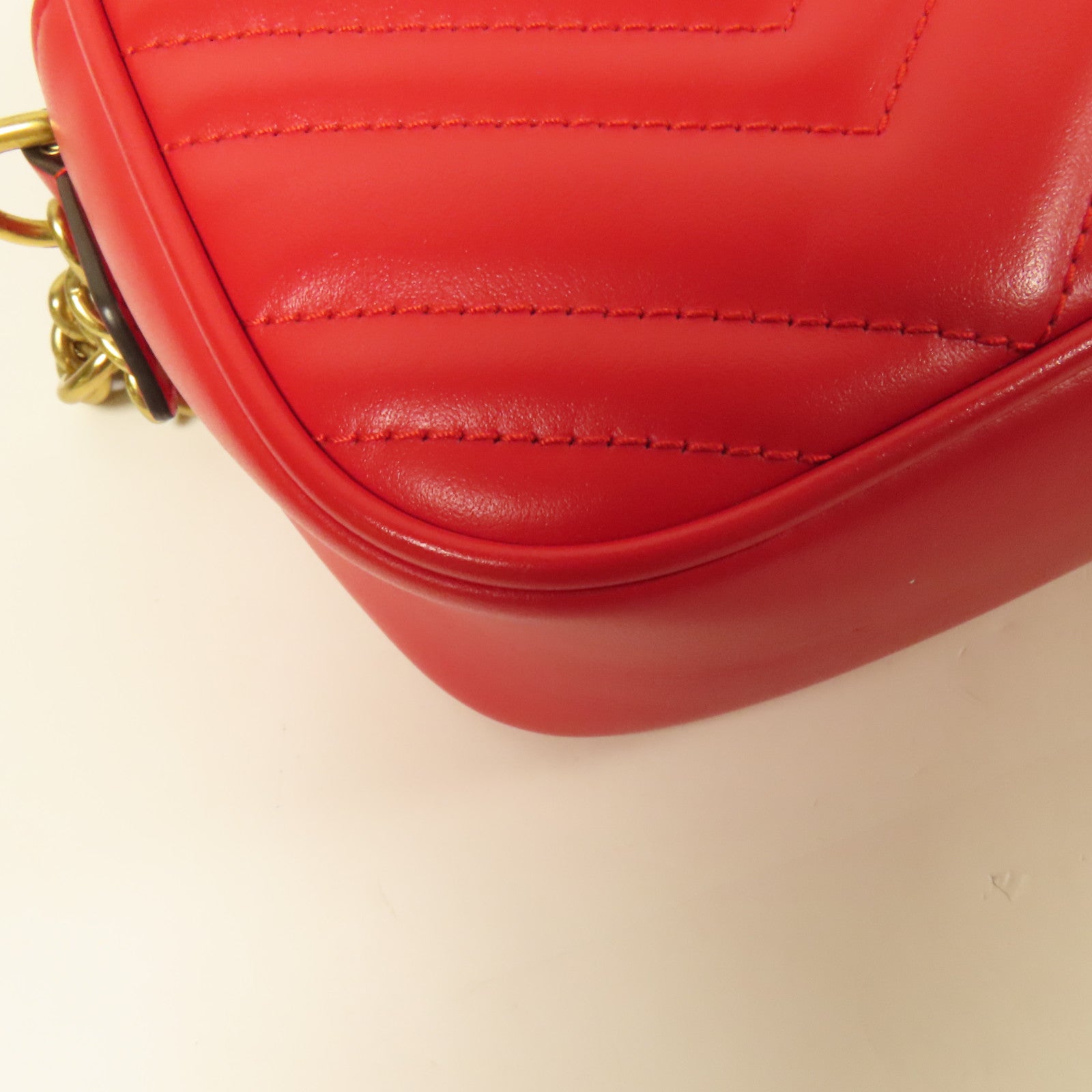 GUCCI 【激減優惠】牛皮皮革GG Marmont金扣肩背袋