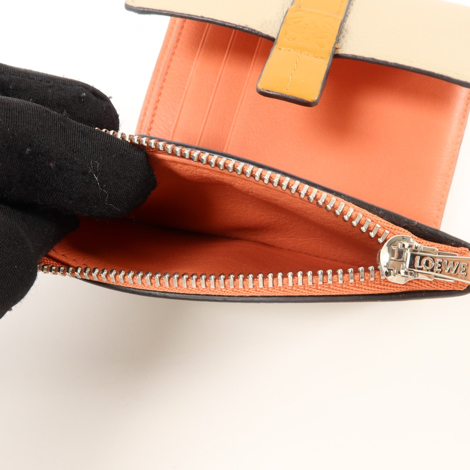 LOEWE 牛皮皮革Small Vertical Wallet錢包