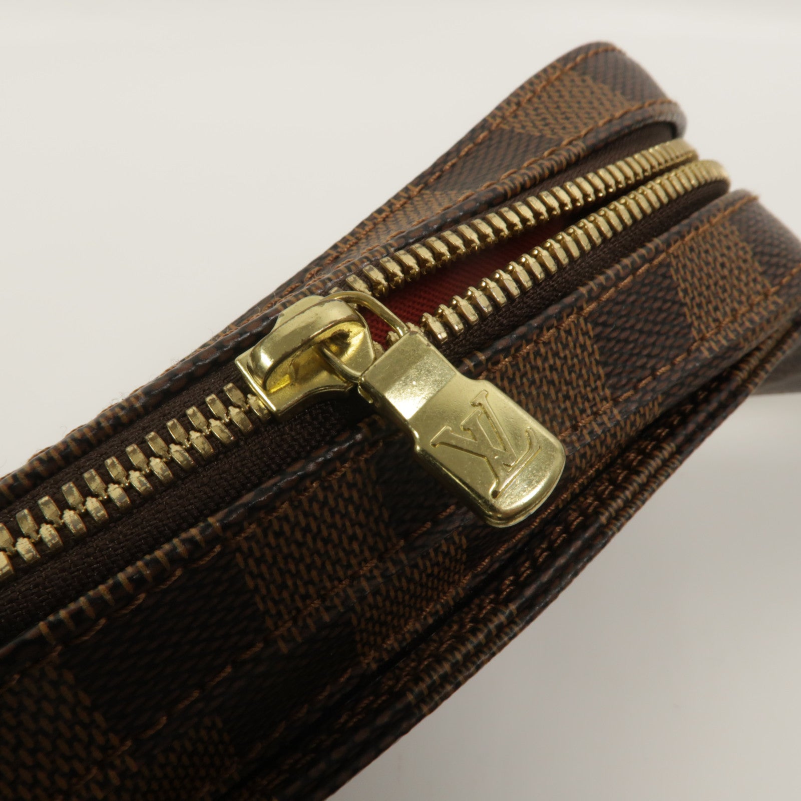 LOUIS VUITTON Damier Geronimos腰包