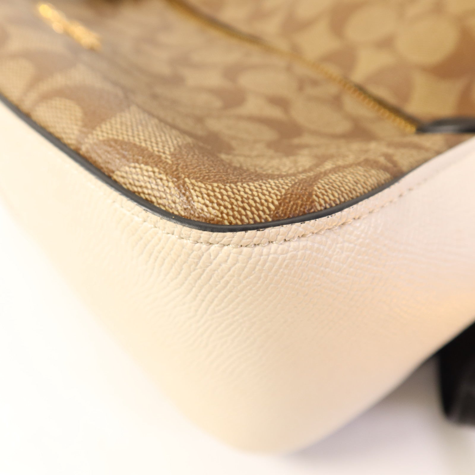 COACH 塗層帆布Backpack金扣背包