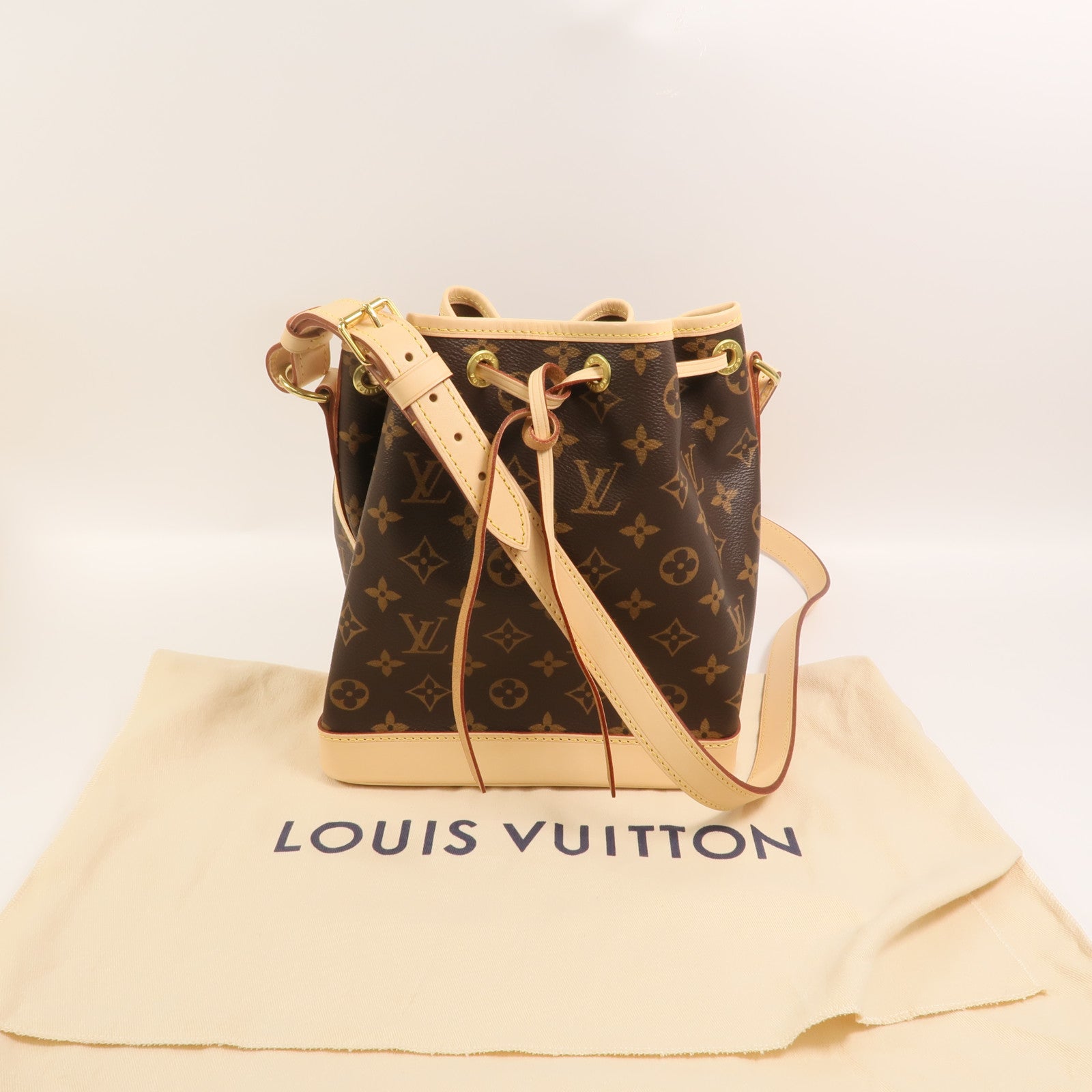 LOUIS VUITTON Monogram Noe BB肩背袋