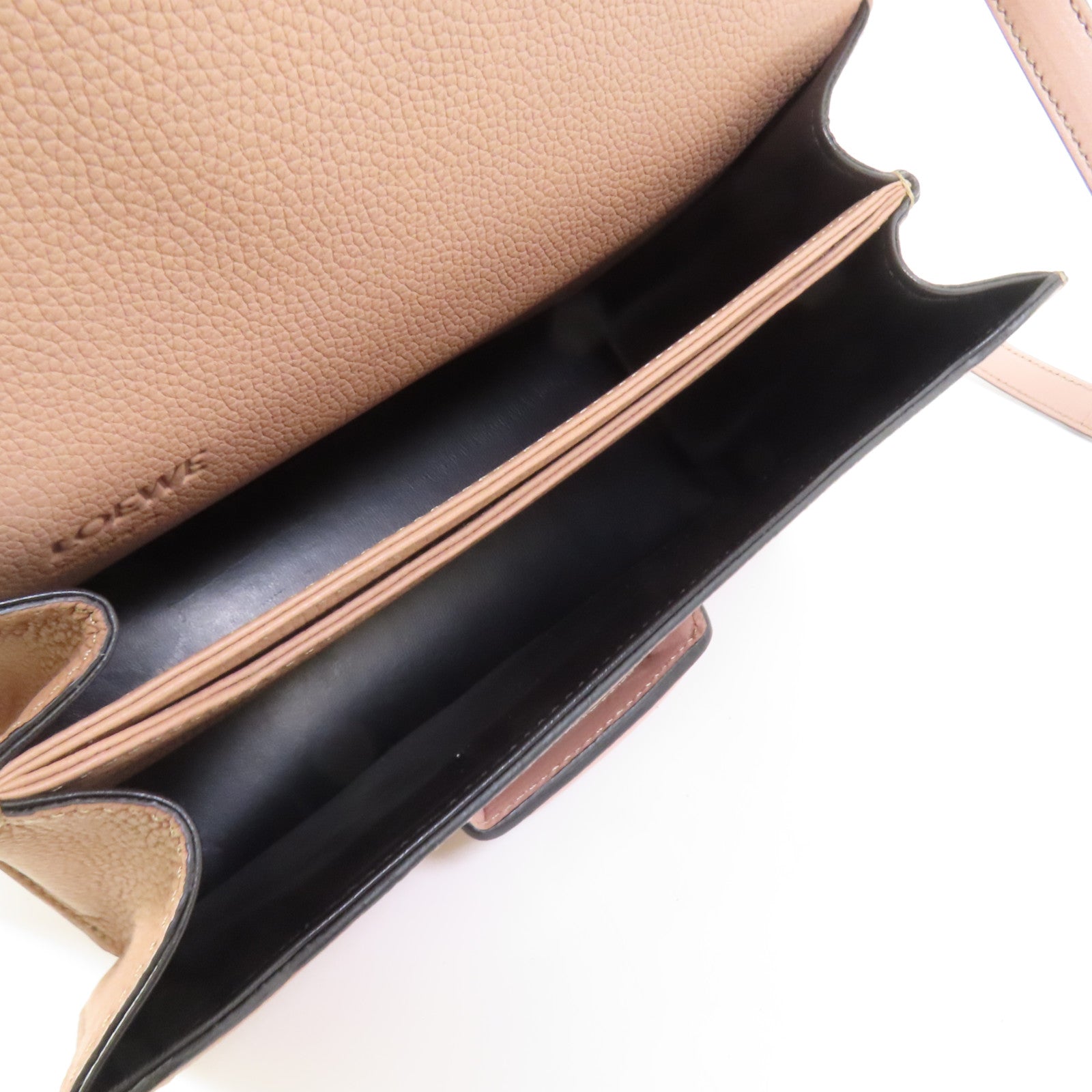 LOEWE 牛皮皮革Barcelona肩背袋