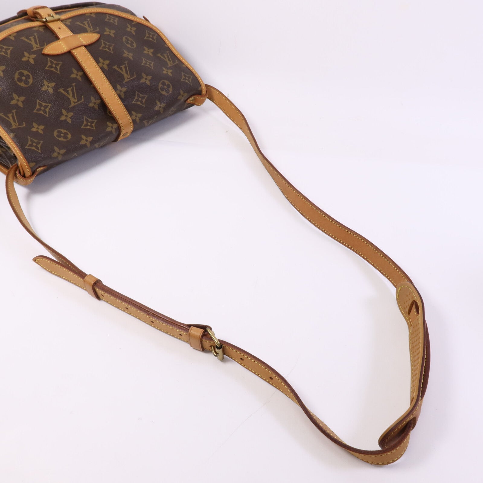 LOUIS VUITTON Monogram Saumur 30金扣肩背袋