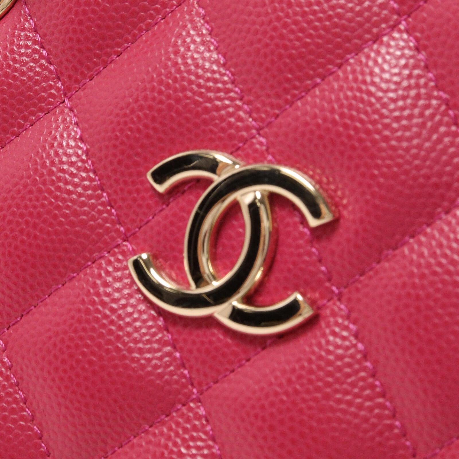 CHANEL 牛皮皮革Bucket Bag鏈帶肩背袋