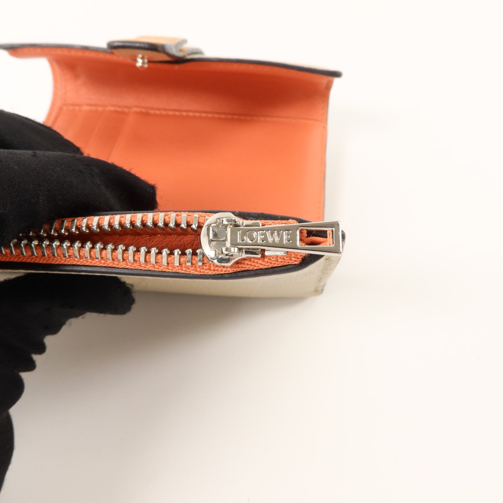LOEWE 牛皮皮革Small Vertical Wallet錢包