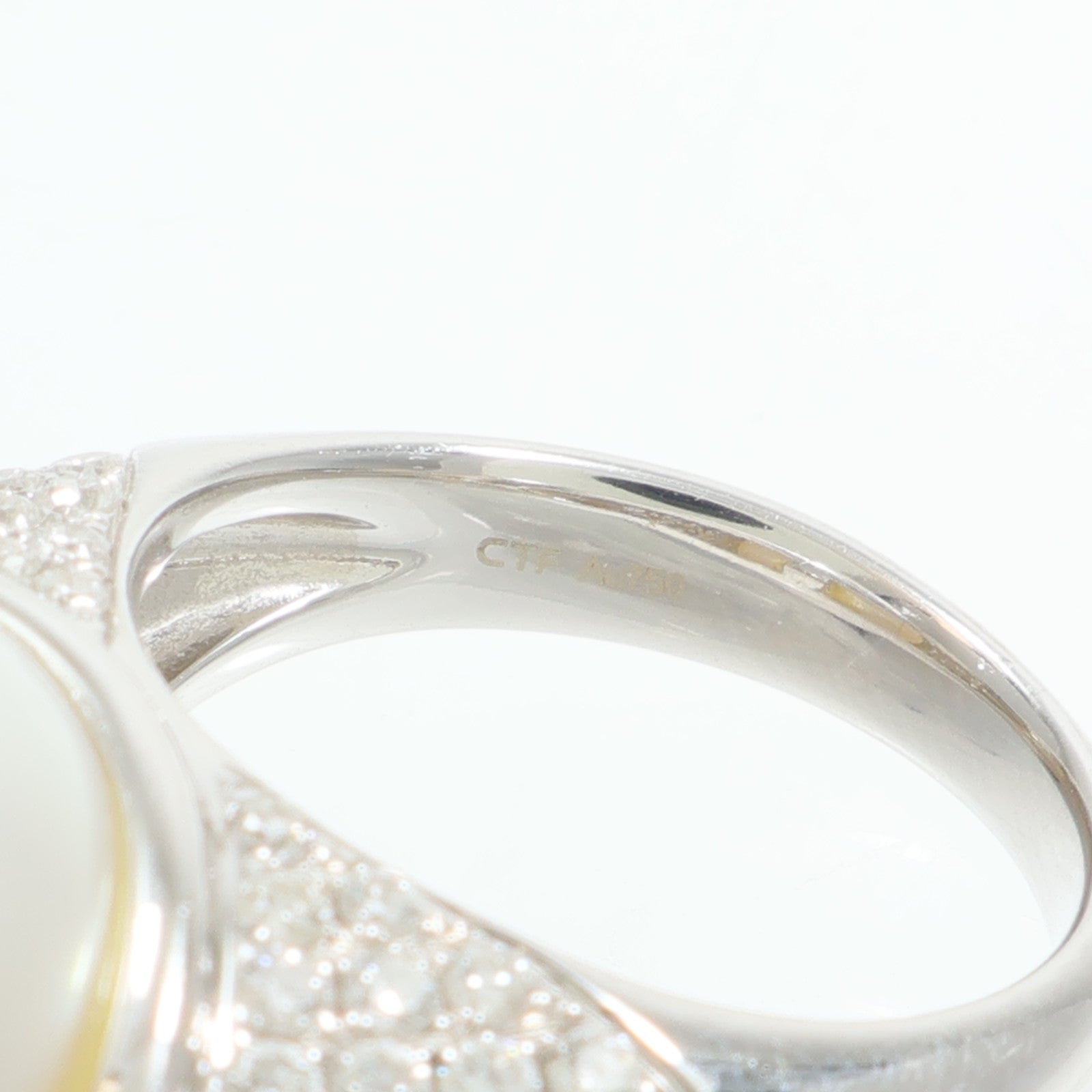 JEWELRY 18K白金Pearl Diamond Ring珍珠/鑽石戒指