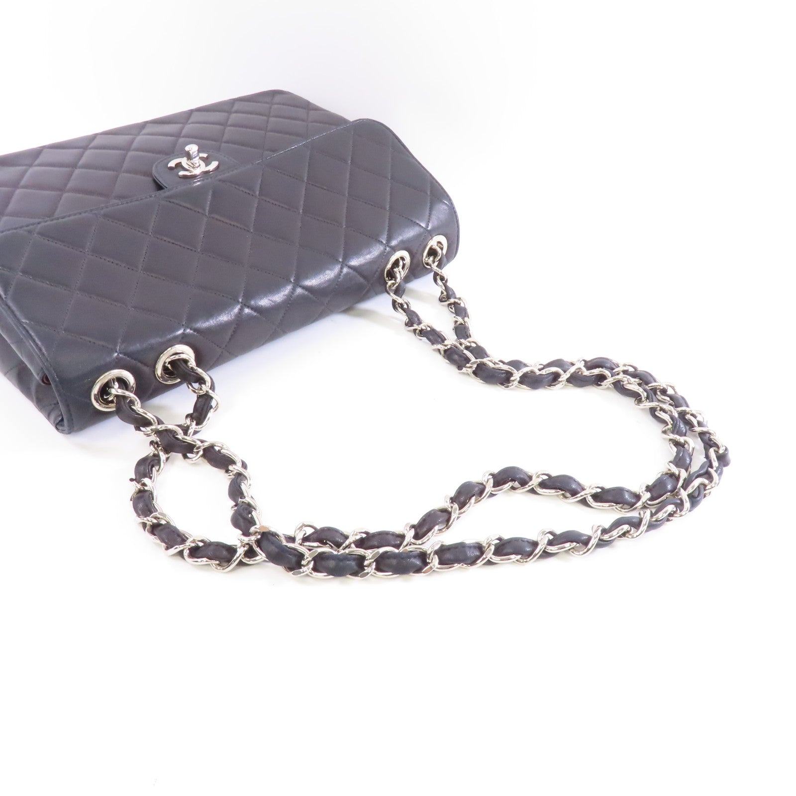 CHANEL 菱格牛皮皮革Classic Bag銀扣鏈帶肩背袋黑色