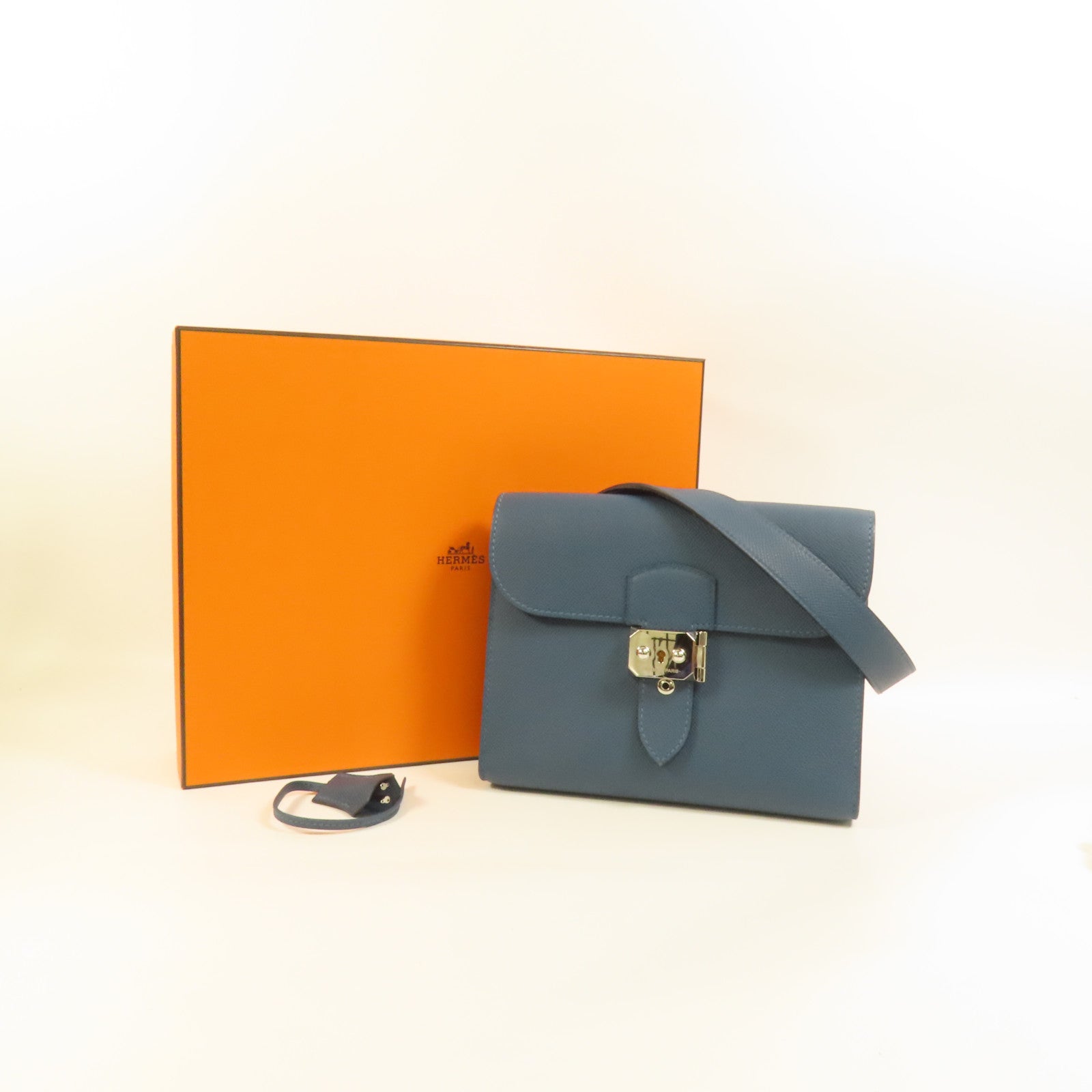 HERMES Epsom皮革Sac a Depeches 21銀扣肩背袋Colvert