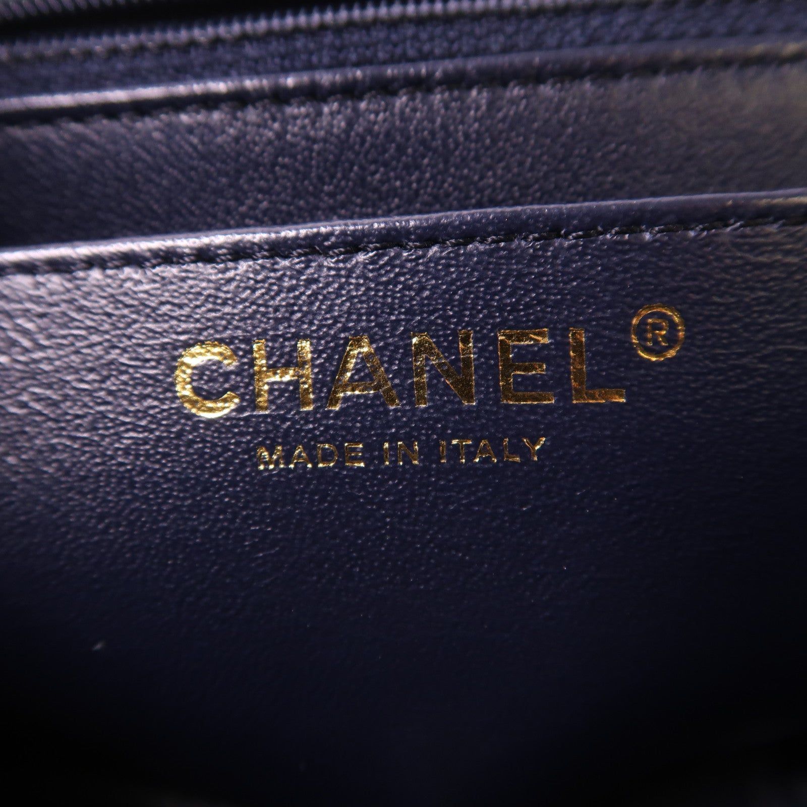 CHANEL 【激減優惠】羊皮皮革Mini Classic 17金扣鏈帶肩背袋