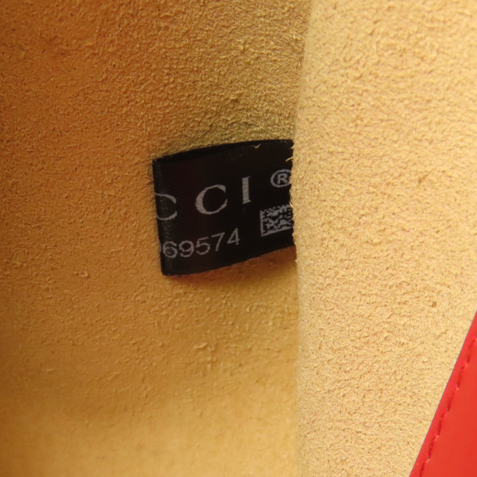 GUCCI 牛皮皮革GG Marmont金扣肩背袋