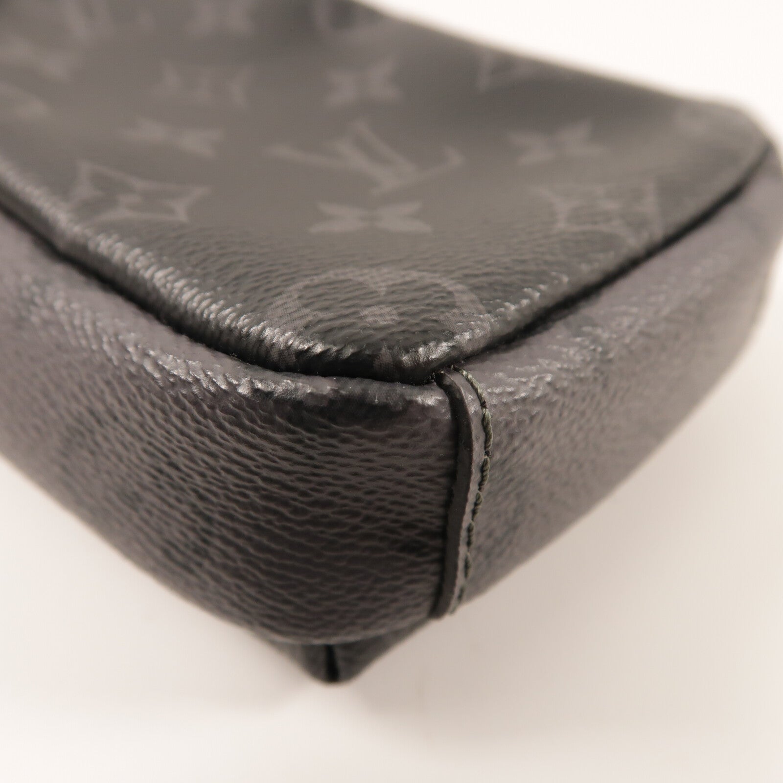 LOUIS VUITTON Monogram Eclipse Double Phone Pouch銀扣肩背袋