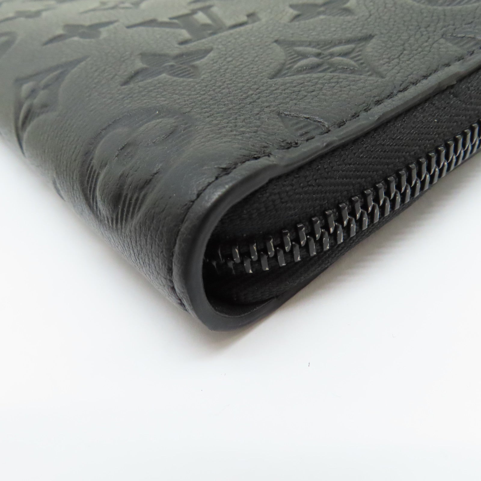 LOUIS VUITTON Monogram Shadow Zippy Vertical長錢包黑色