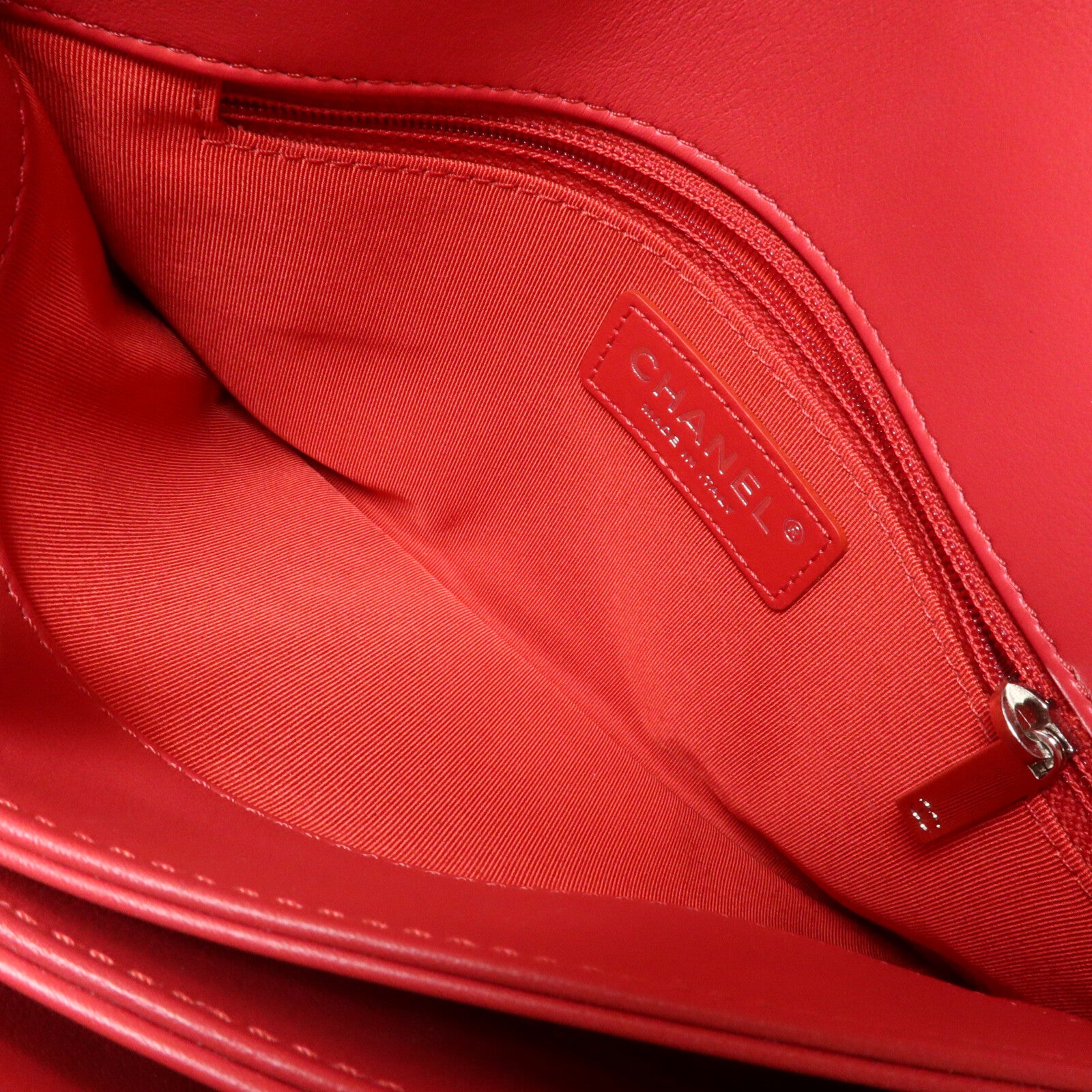 CHANEL 牛皮皮革Tramezzo Flap Bag鏈帶肩背袋