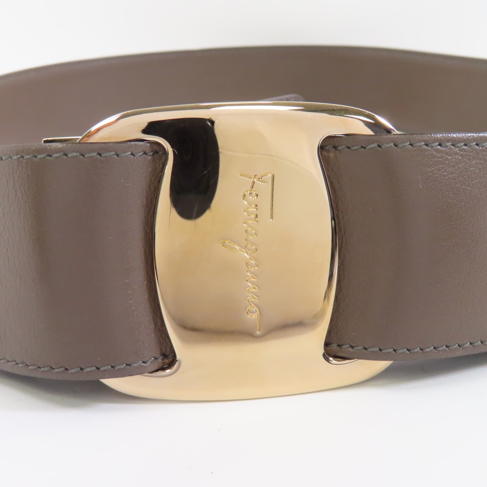 Salvatore Ferragamo 牛皮皮革Belt 80cm金扣皮帶米灰色
