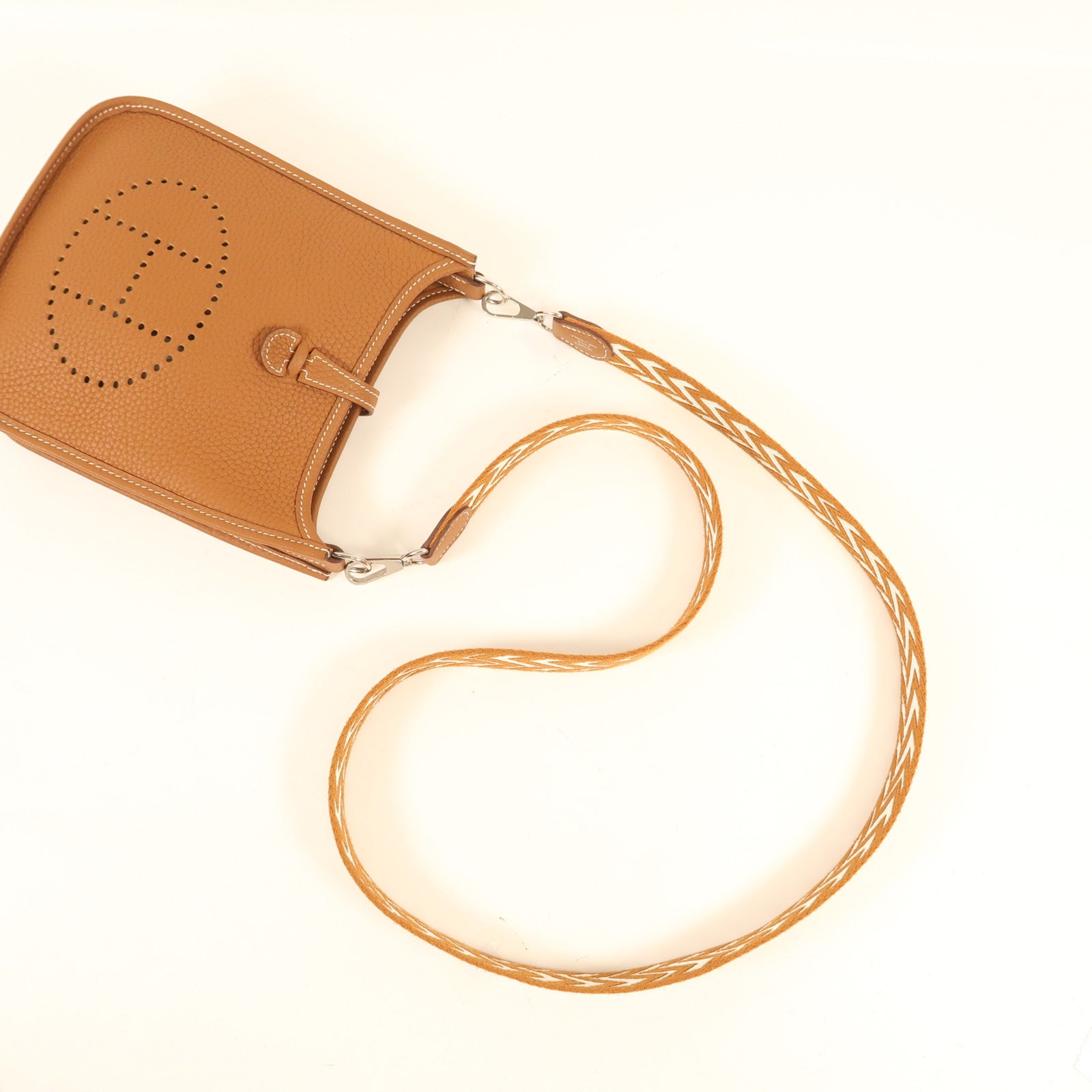 HERMES Clemence皮革Evelyne TPM銀扣肩背袋