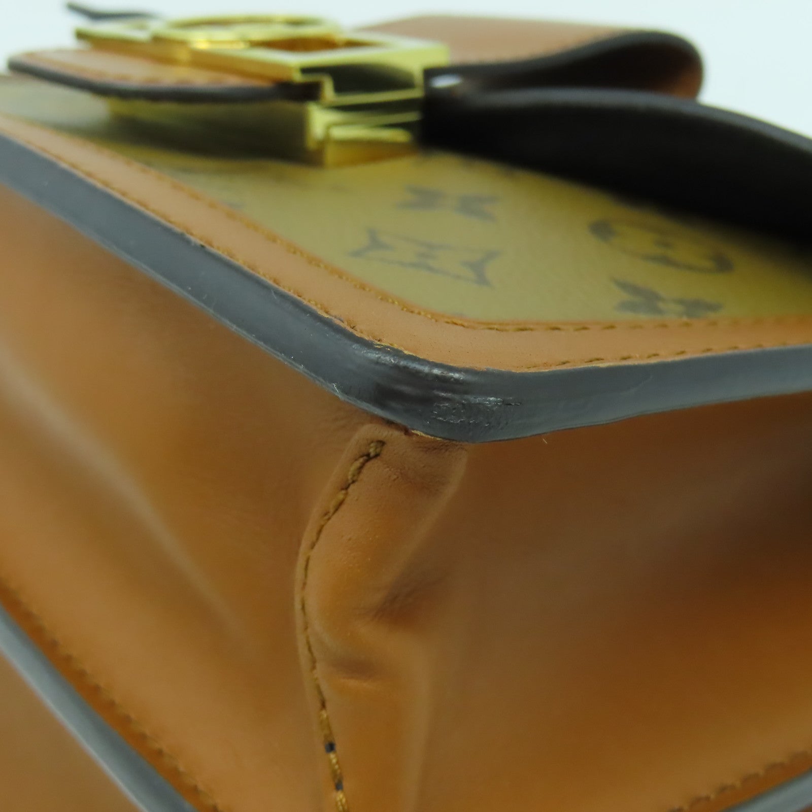 LOUIS VUITTON Monogram Reverse Dauphine MM金扣肩背袋啡色