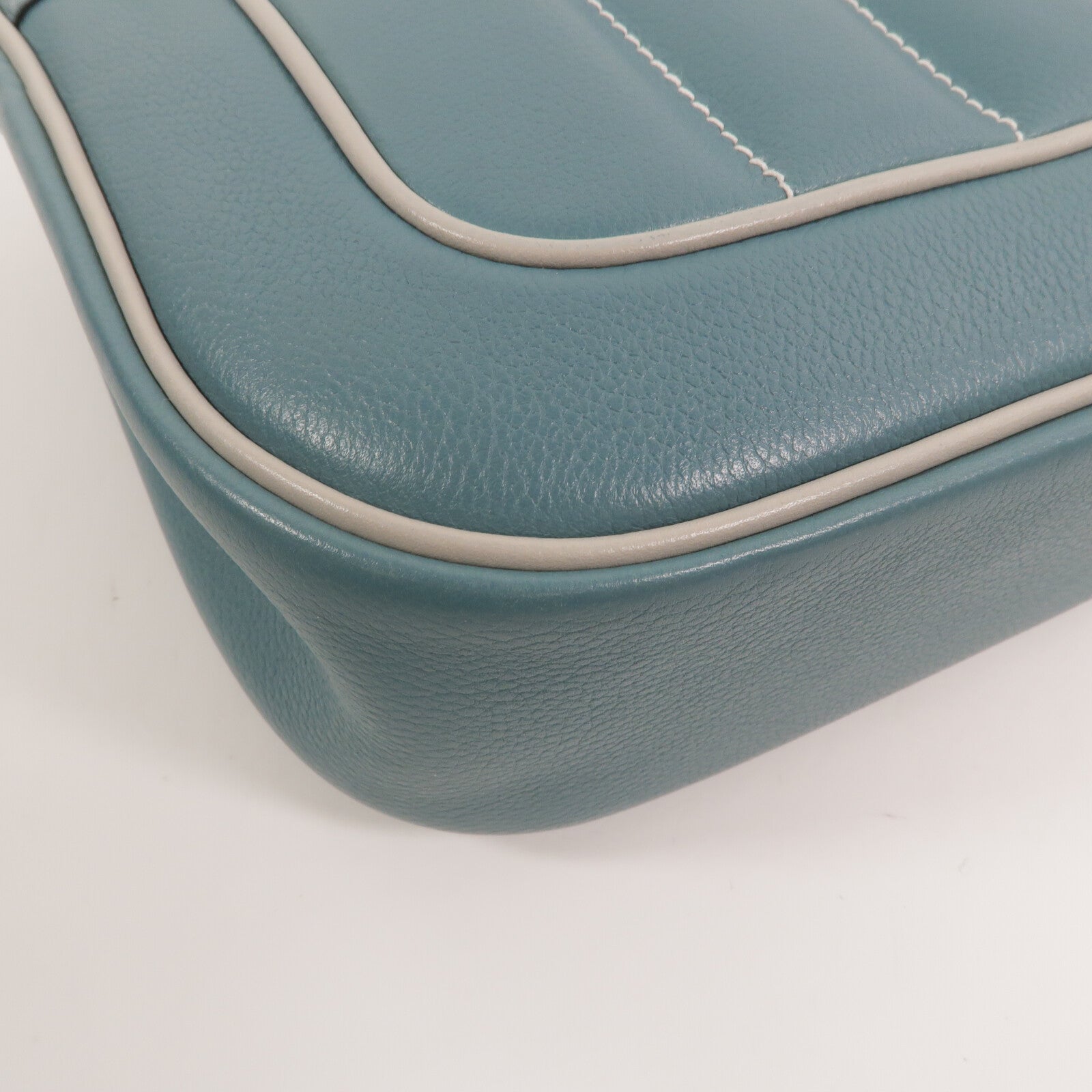 HERMES Eevercolor皮革Mini Berline肩背袋Ciel/Girs Pearl