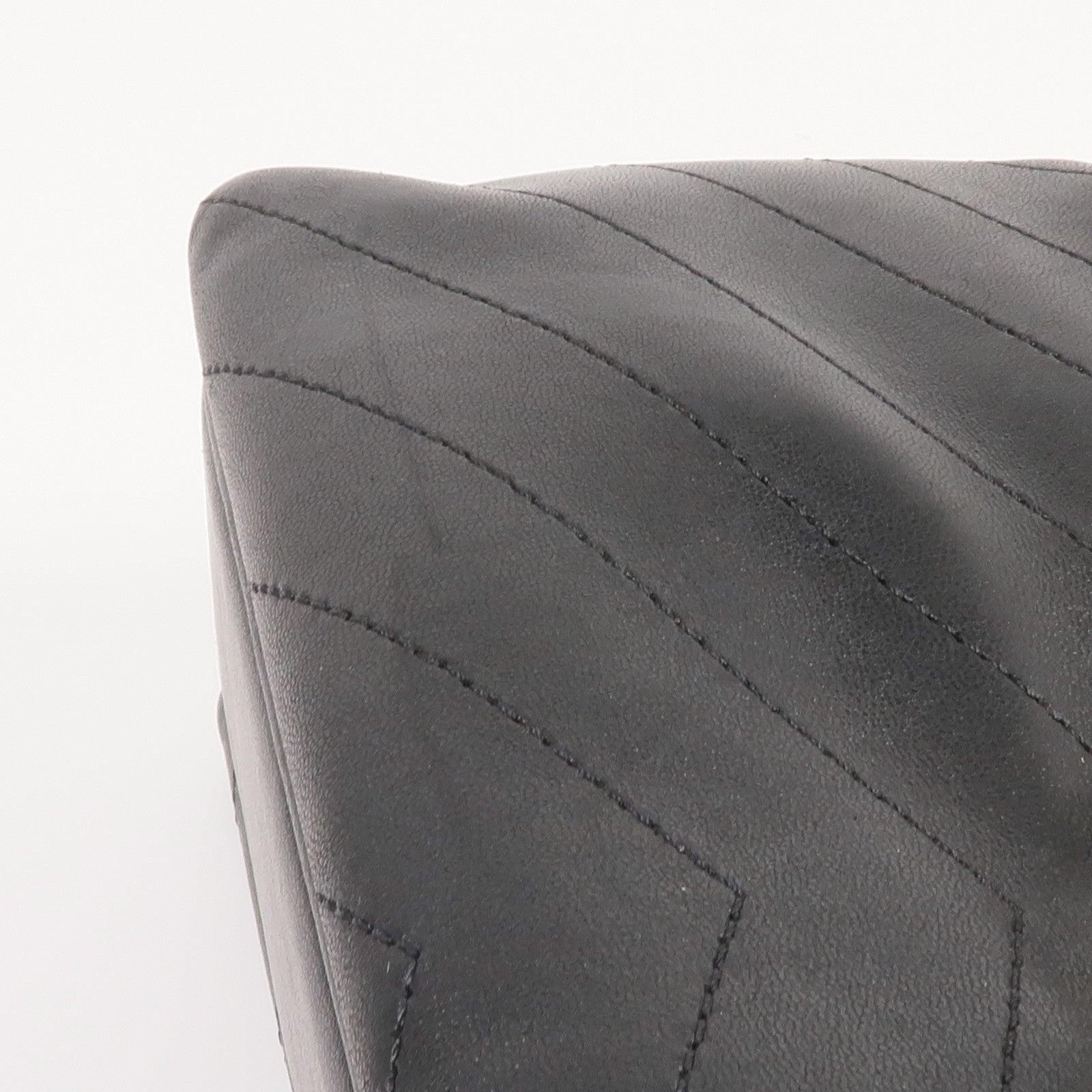 CHANEL 皮革Chain Shoulder金扣鏈帶肩背袋