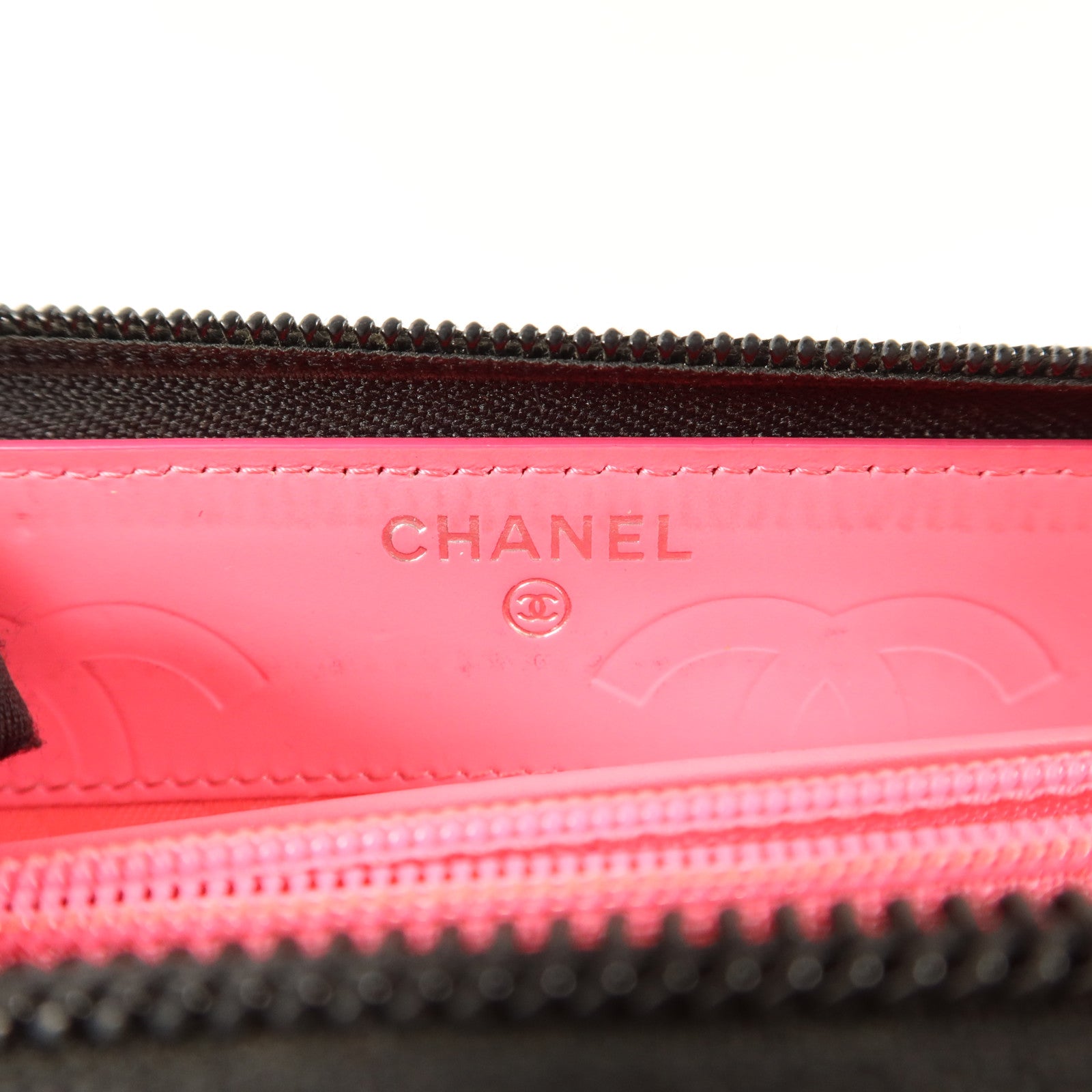 CHANEL 牛皮皮革Cambon Long Round Wallet銀扣長錢包