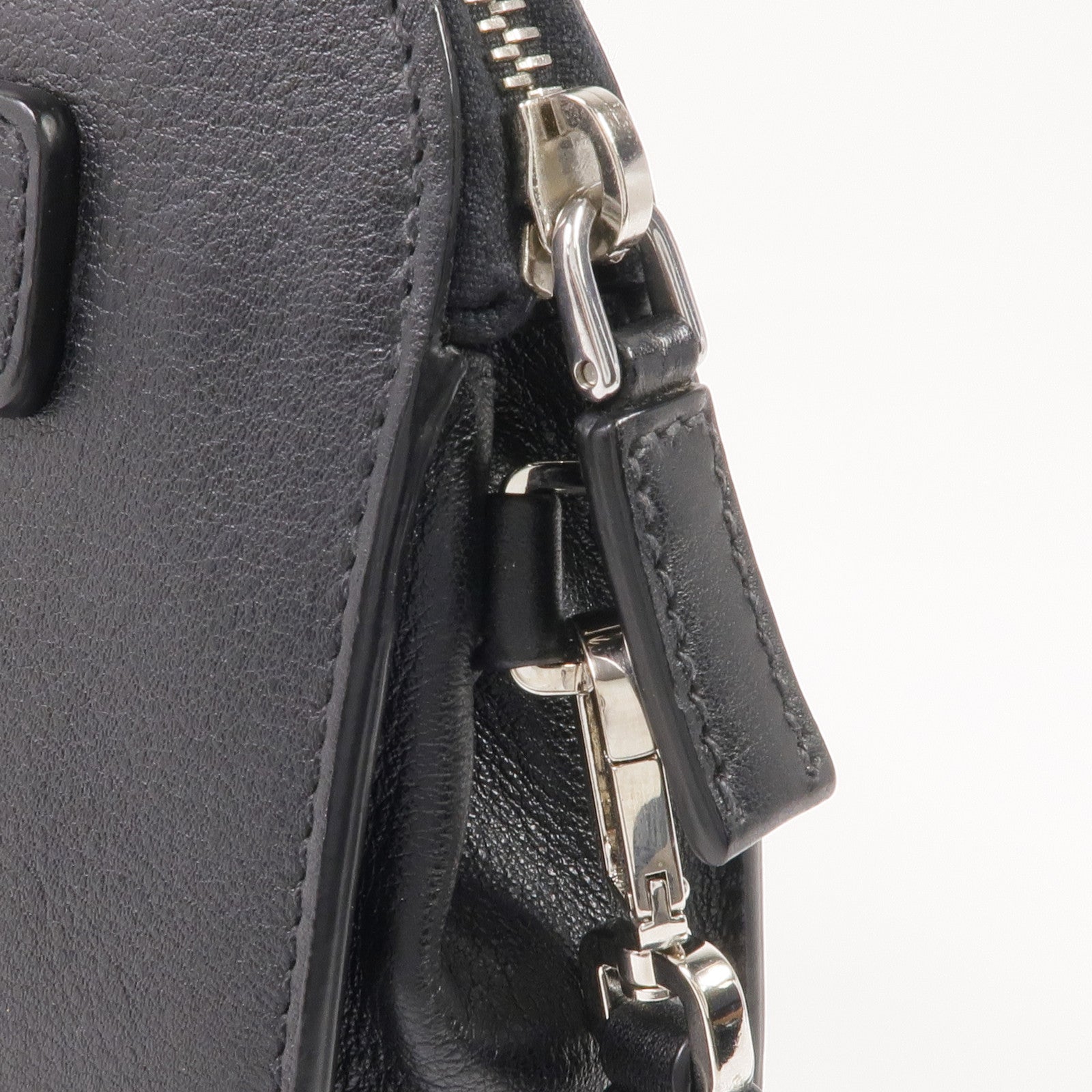 PRADA 牛皮皮革Clutch Bag銀扣手拿包