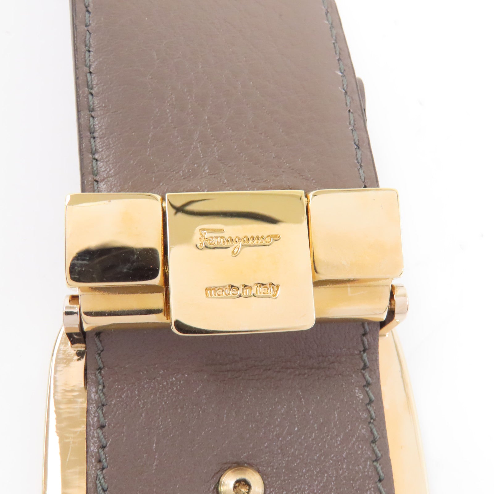 Salvatore Ferragamo 牛皮皮革Belt 80cm金扣皮帶米灰色
