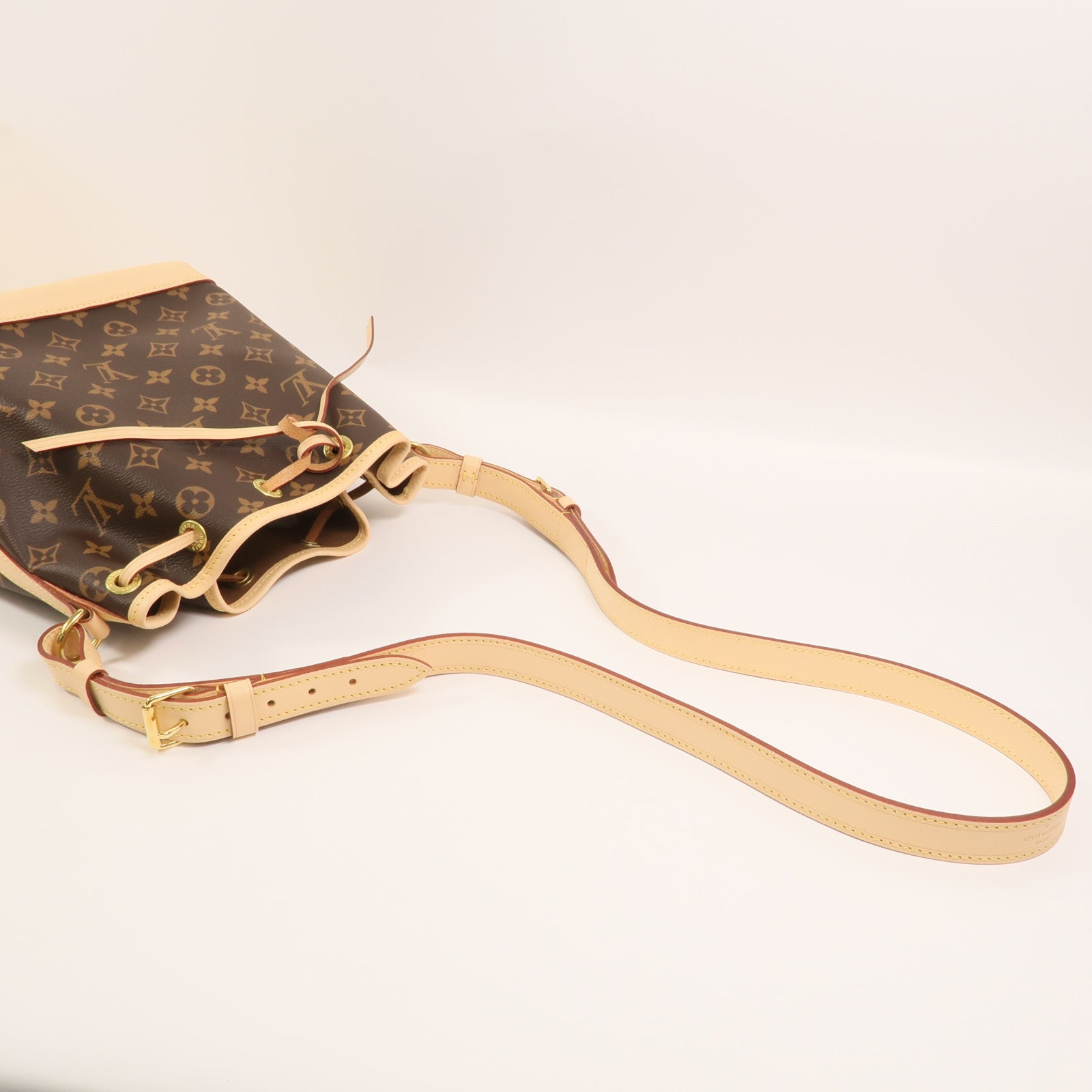 LOUIS VUITTON Monogram Noe BB肩背袋
