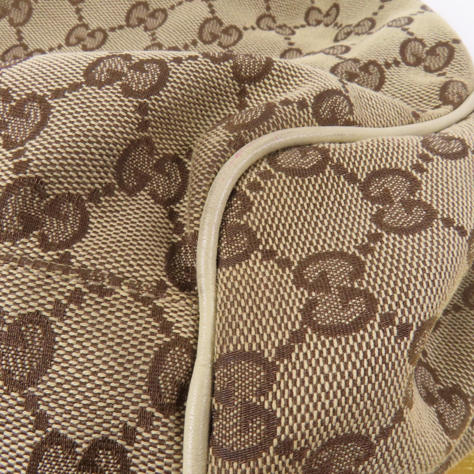 GUCCI 帆布Sukey金扣肩背袋