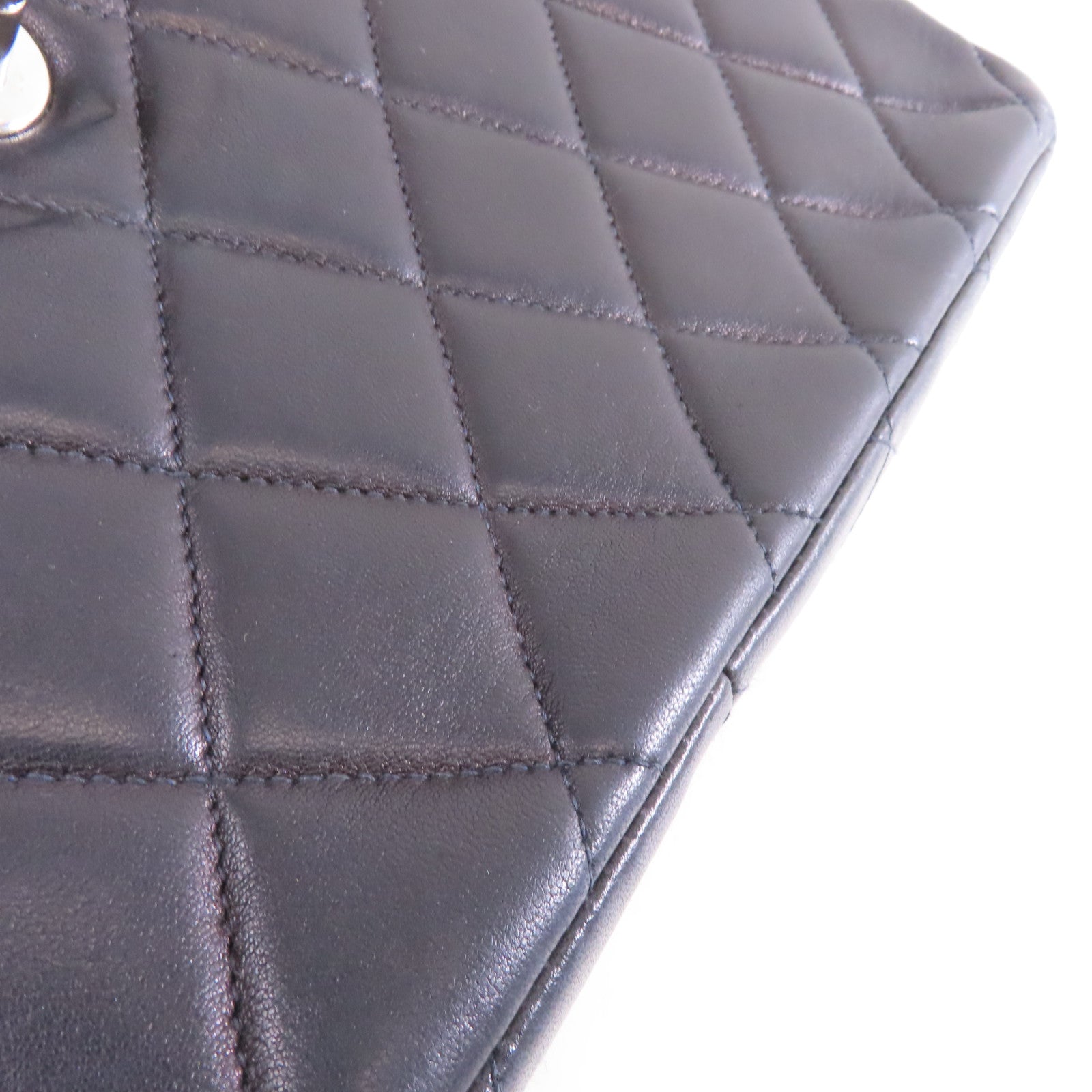 CHANEL 菱格牛皮皮革Classic Bag銀扣鏈帶肩背袋黑色