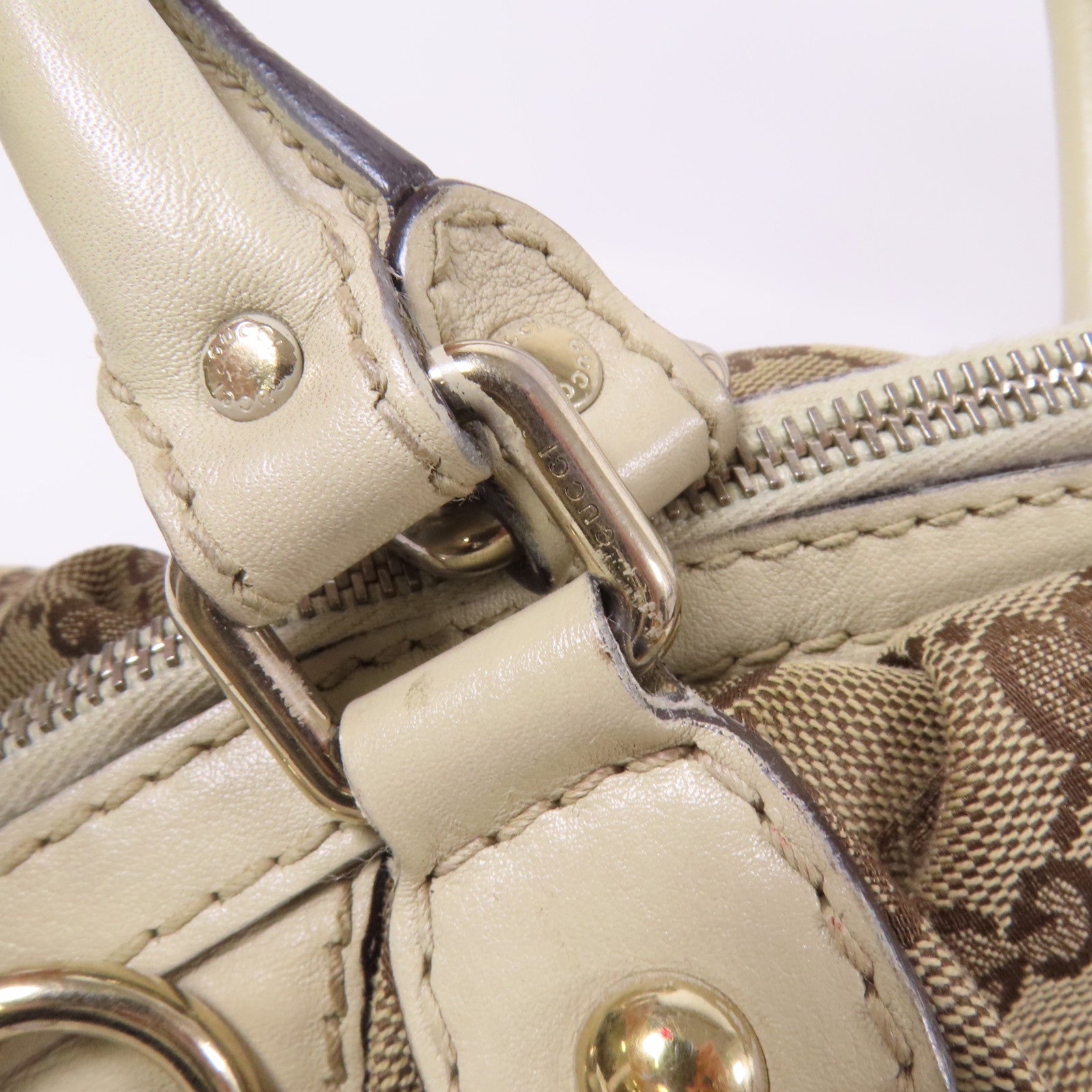 GUCCI 帆布Sukey金扣肩背袋